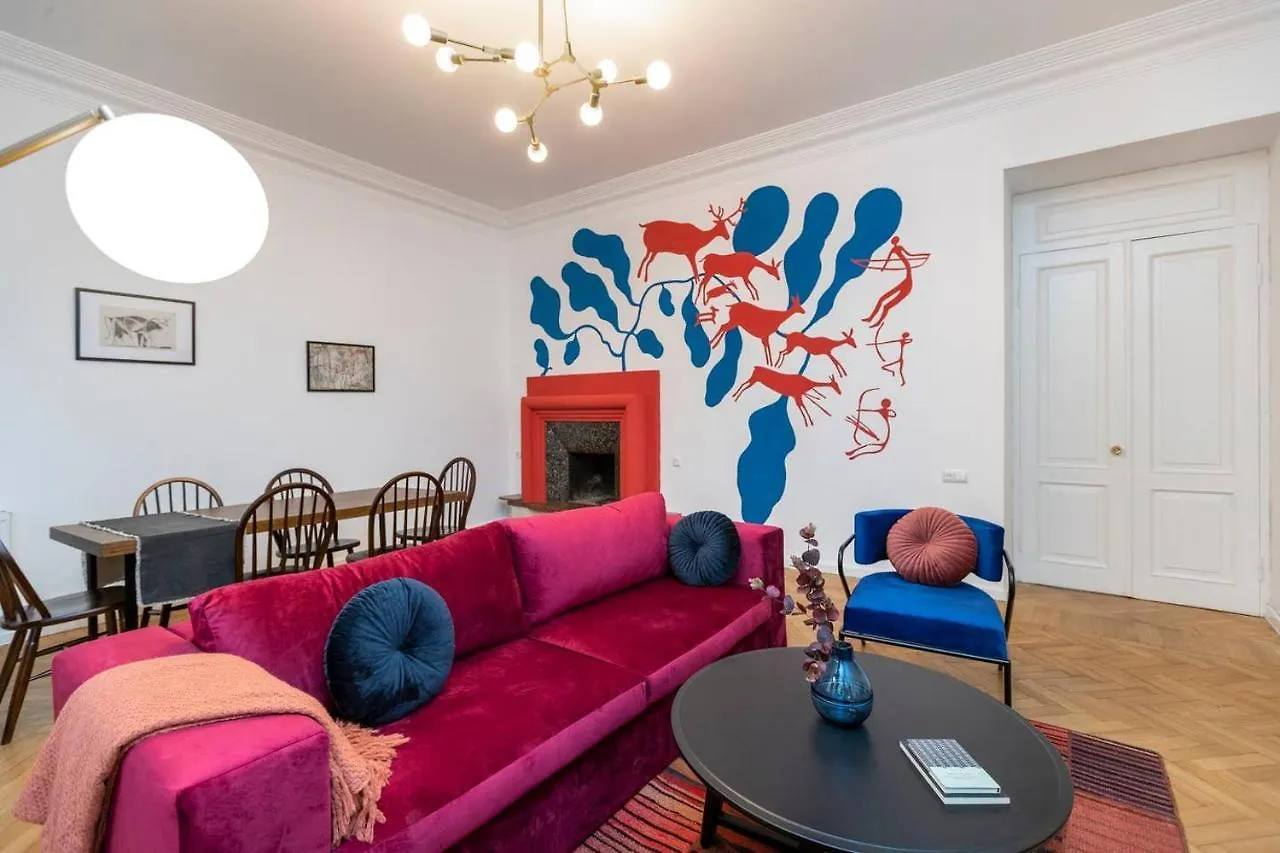 ❂Light And Luxurious 2Br Home + Balcony In The City Center❂ Tiflis Georgia